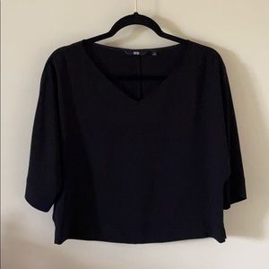 Uniqlo top